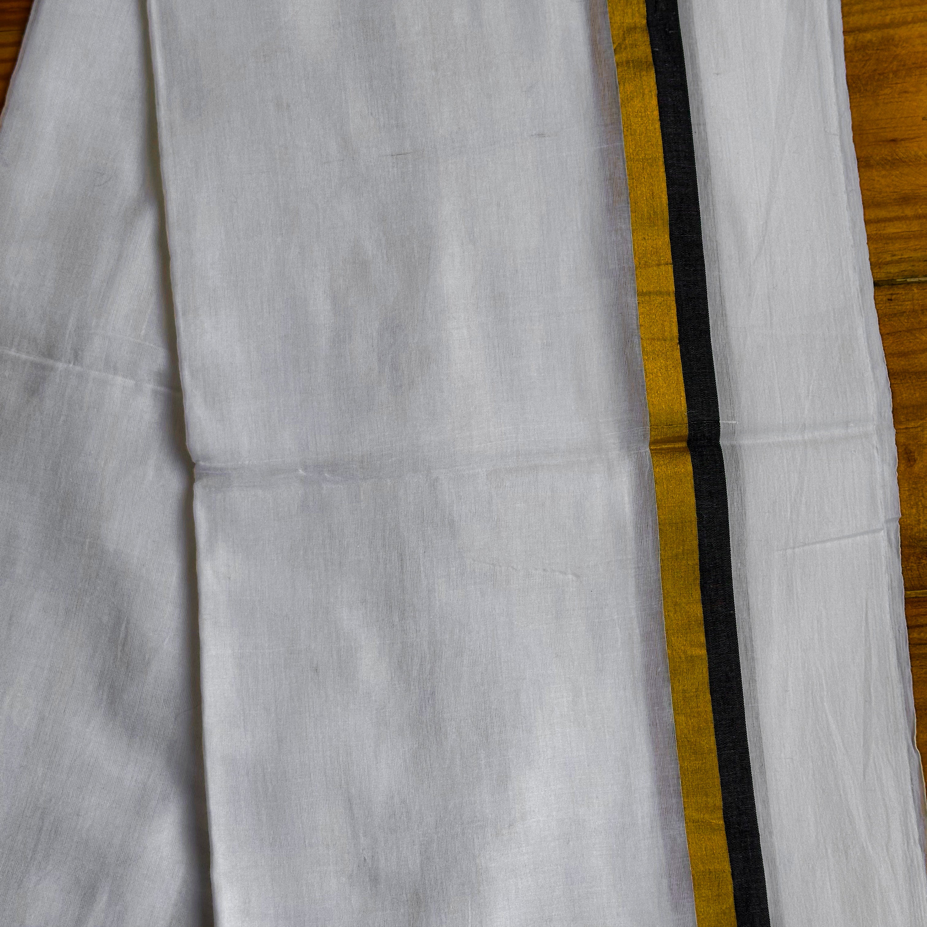 🤍White MulCotton Saree with Black & Mustard Stripe Border & Black Tassel Fringe🧡