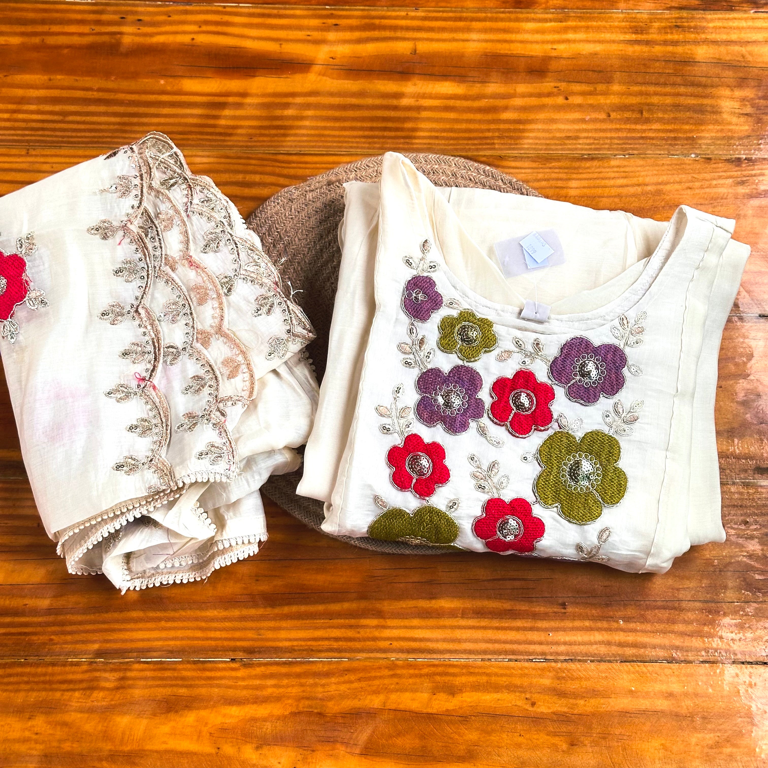 🤍White Wildflower Appliqué Kurta🤍