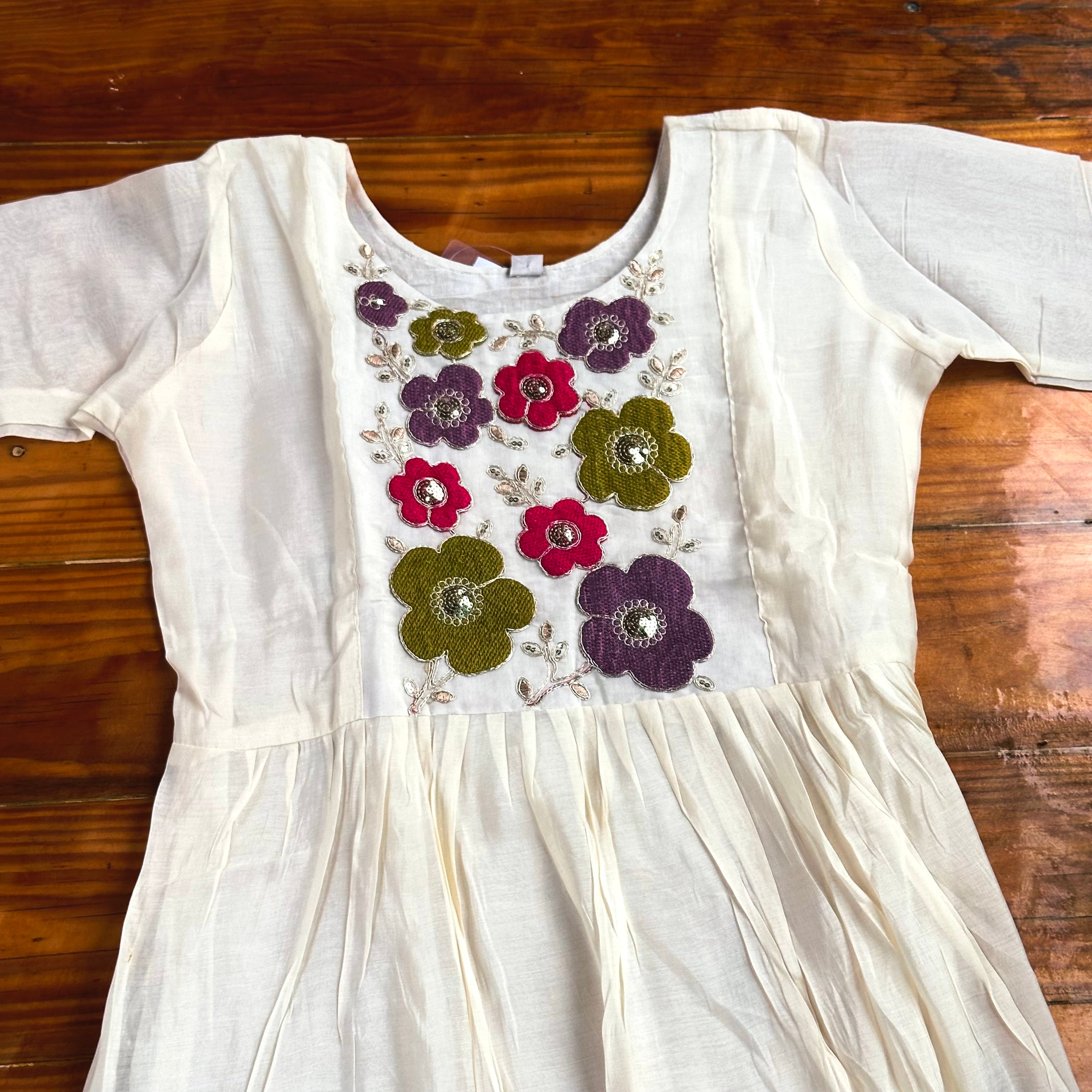 🤍White Wildflower Appliqué Kurta🤍