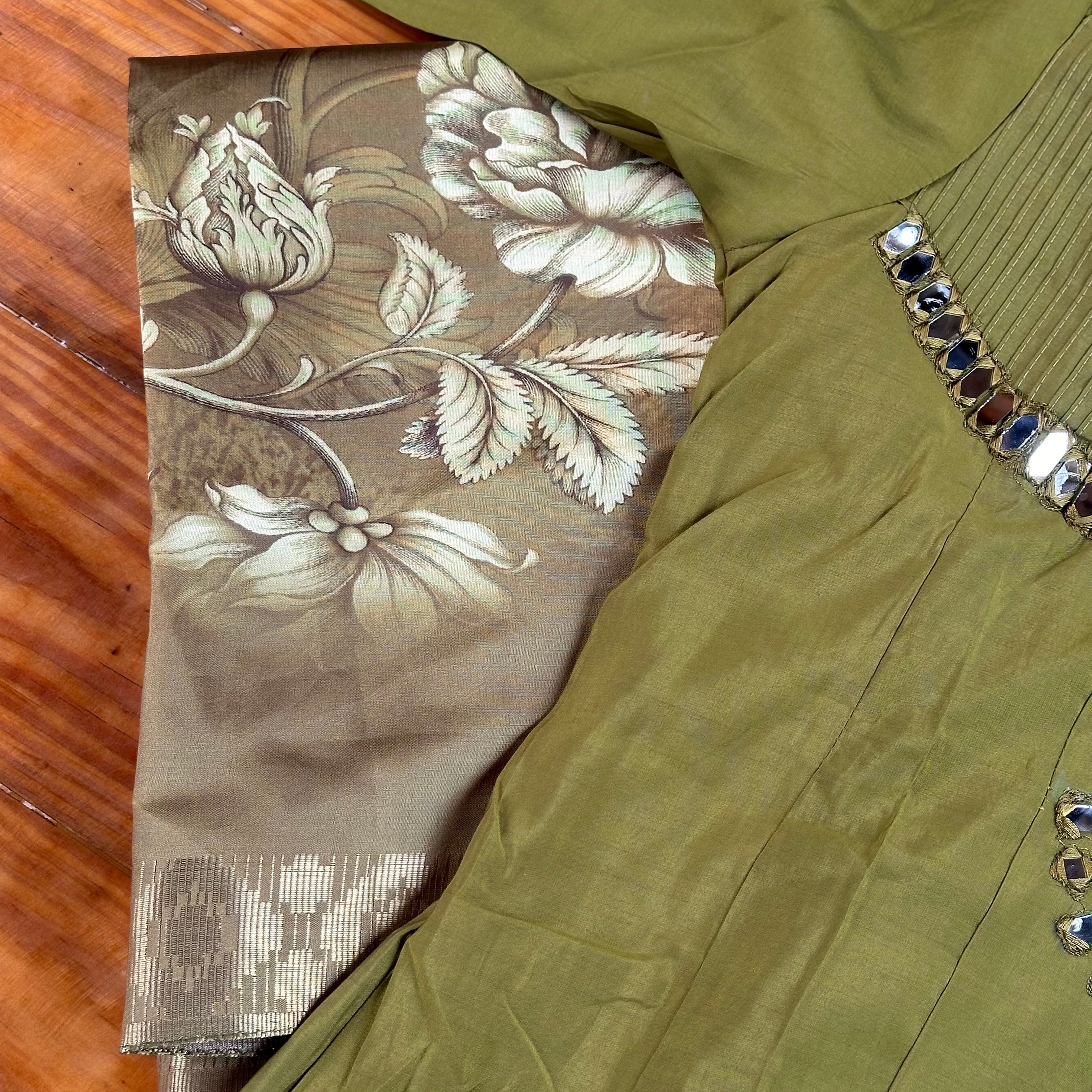 💚Mehendi Green Mirror Work Churidar Kurti💚