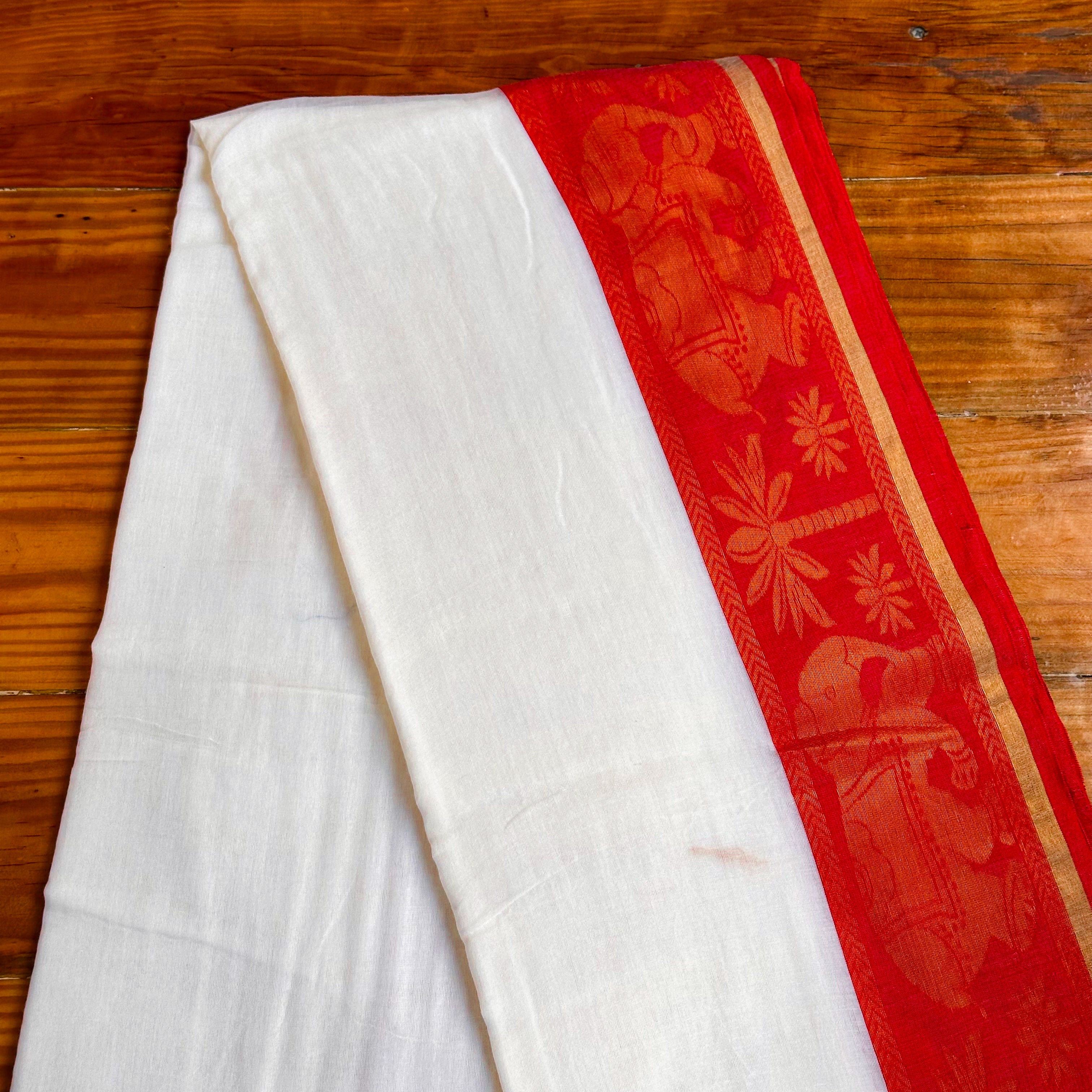 ❤️White Mulcotton Saree with Red Elephant & Floral Zari Pallu & Red Tassel Border❤️