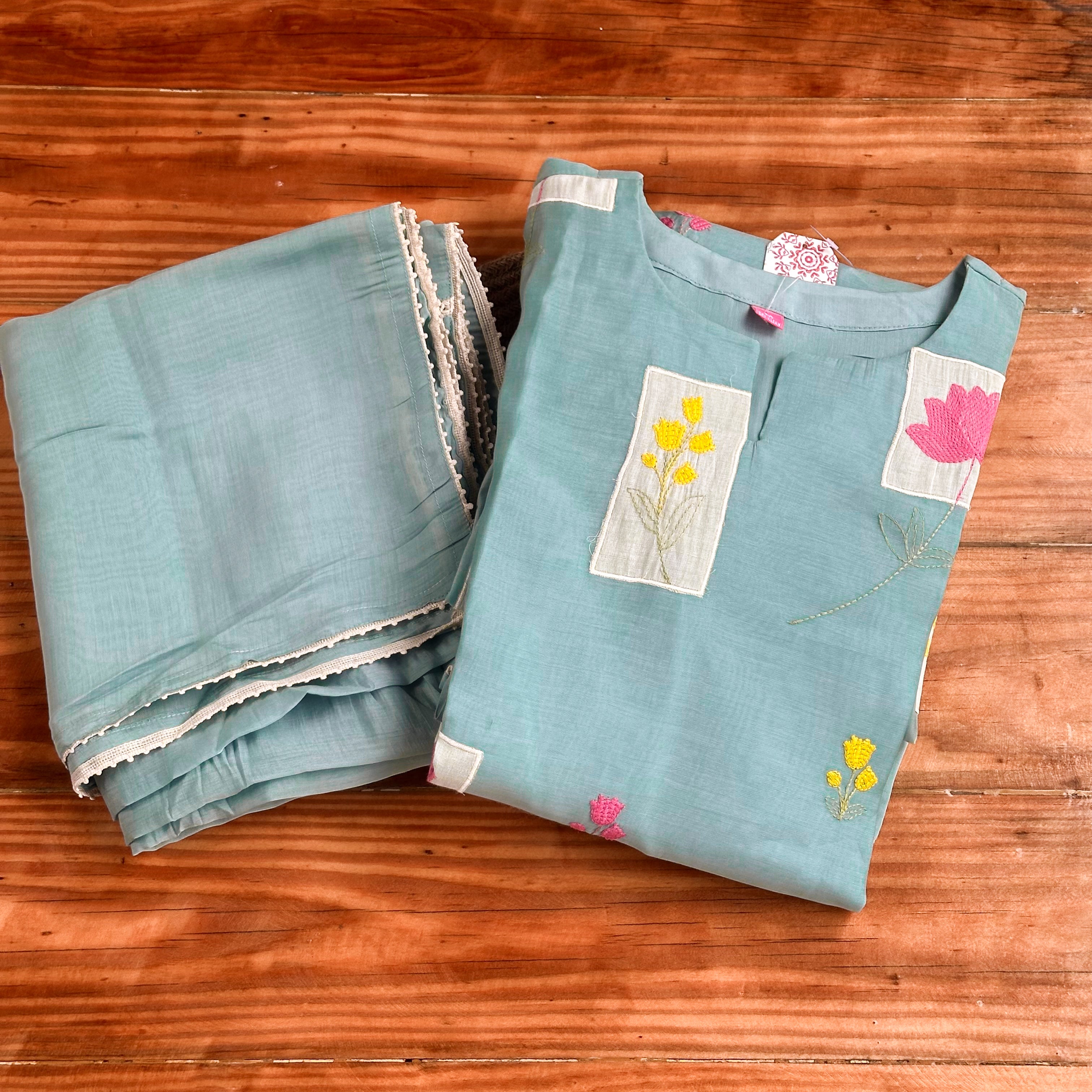 🩵Garden Bloom Embroidered Churidar Set🩵
