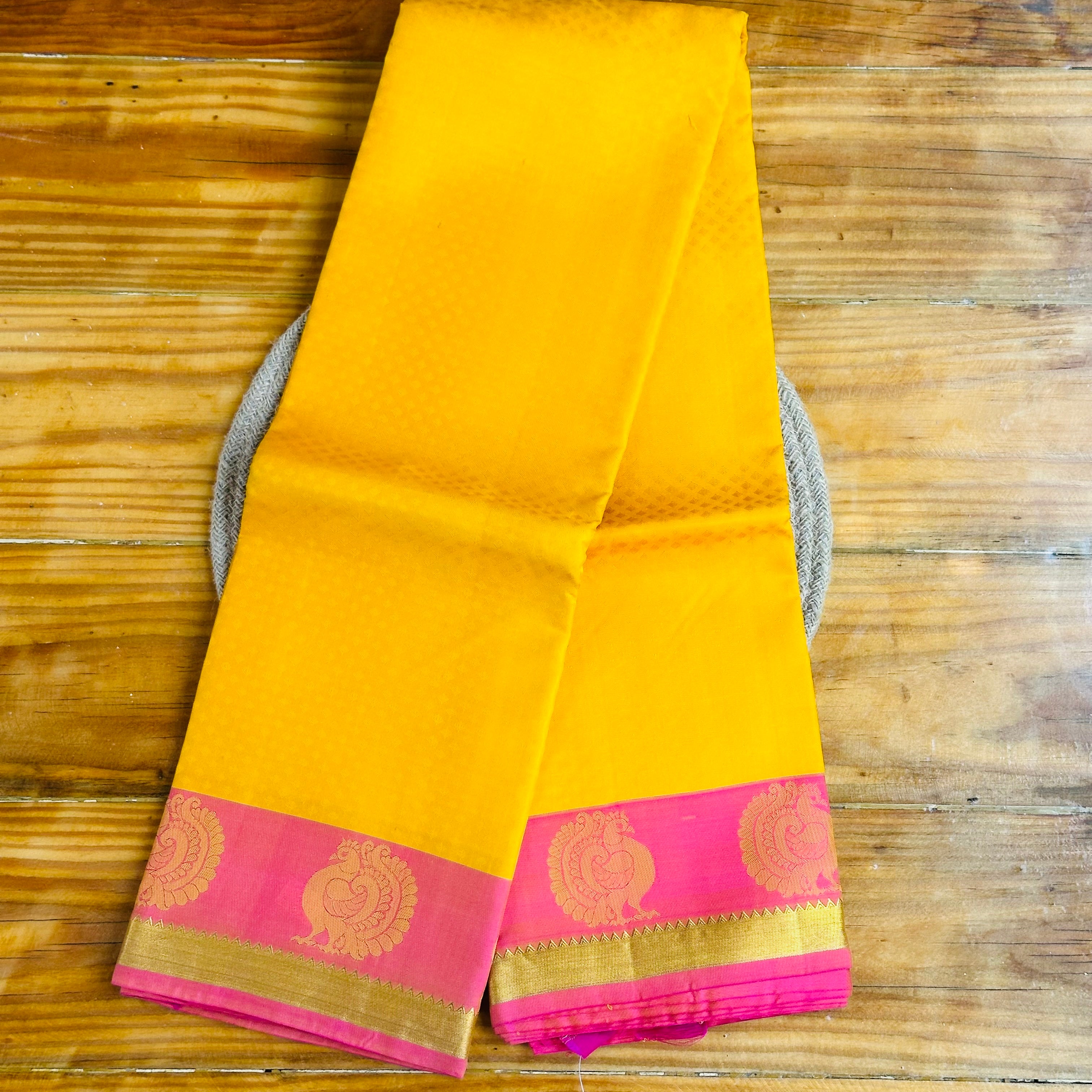 💛Mango Yellow Kanjivaram Silk Saree with Hot Pink Border & Gold Zari Peacock Motif💛