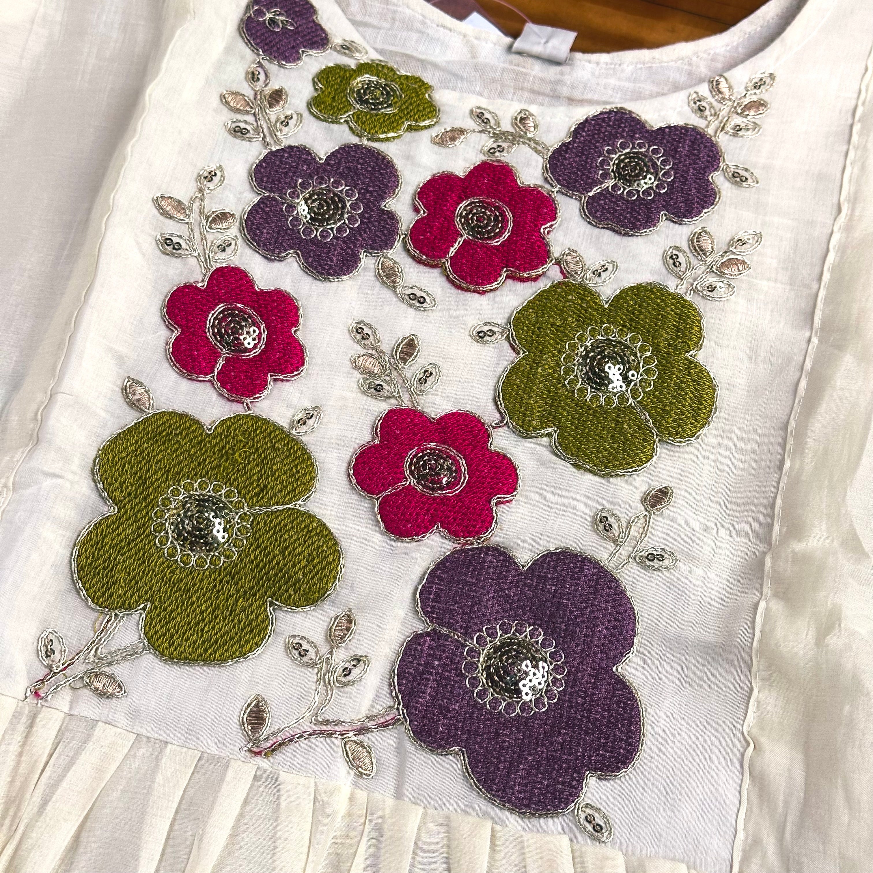 🤍White Wildflower Appliqué Kurta🤍