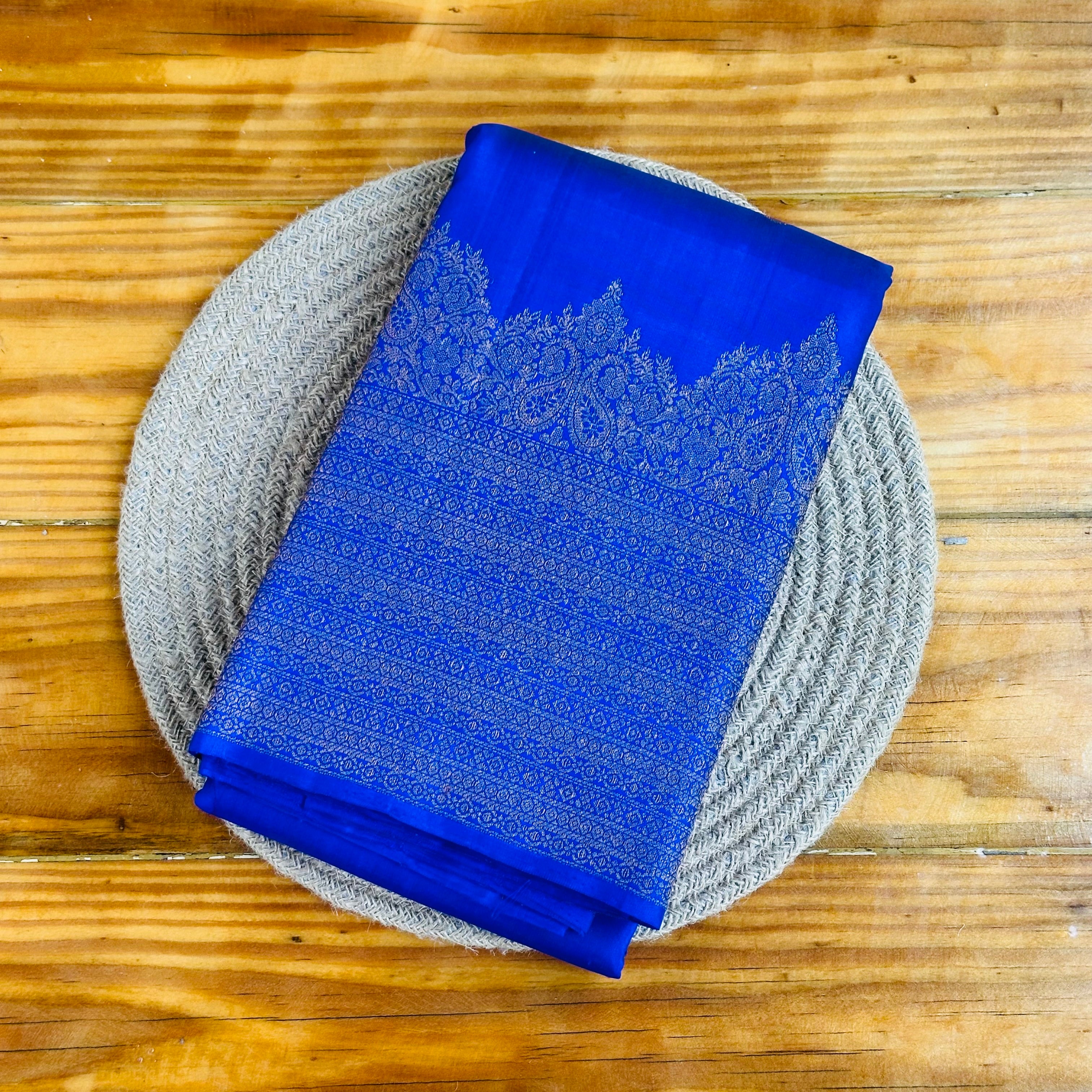 💙Royal Blue Banarasi Silk Saree with Gold Zari Jaal & Floral Pallu💛