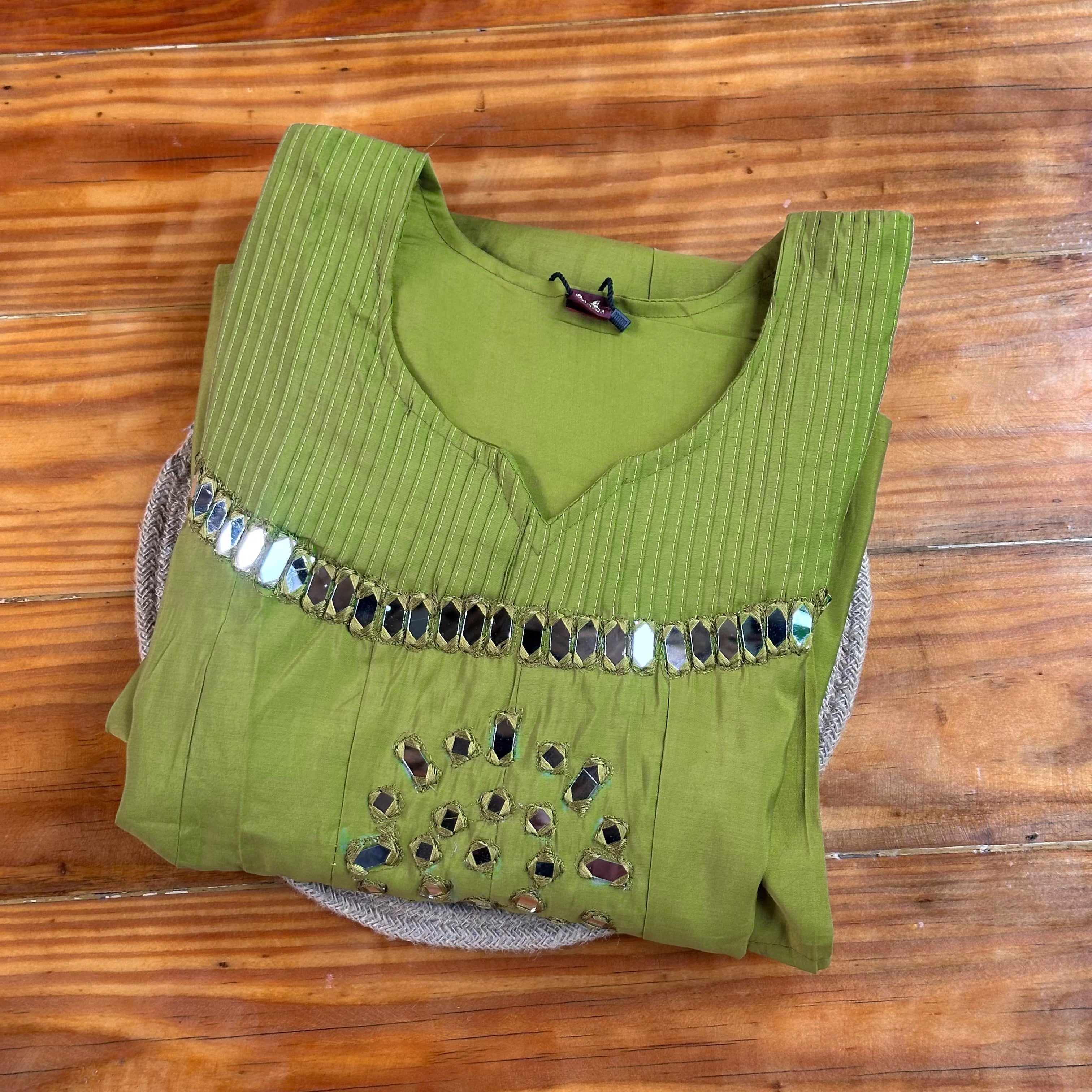 💚Mehendi Green Mirror Work Churidar Kurti💚
