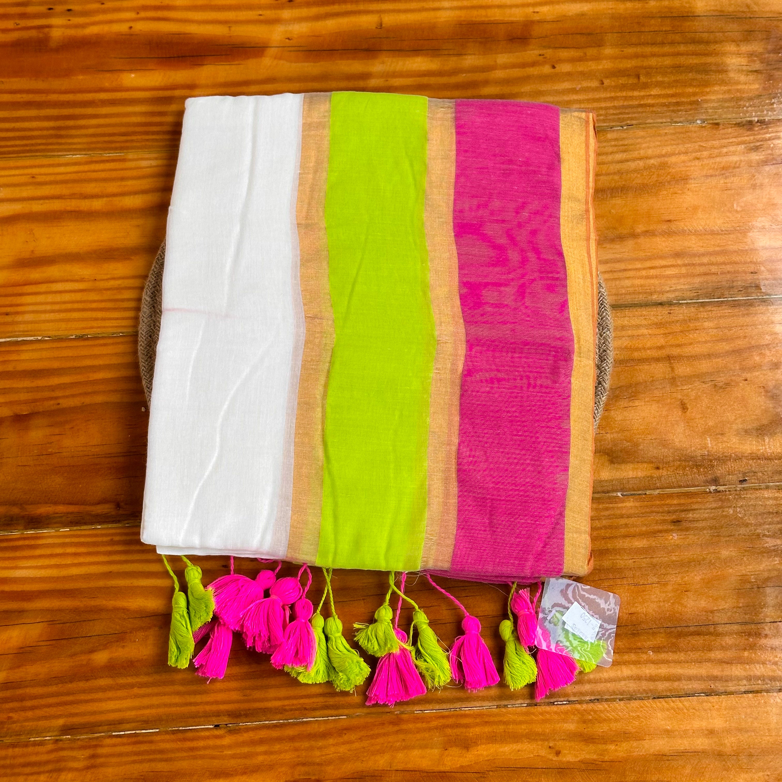 💚White MulCotton Saree with Neon Green, Hot Pink & Gold Stripe Pallu & Dual Tassel Border🩷