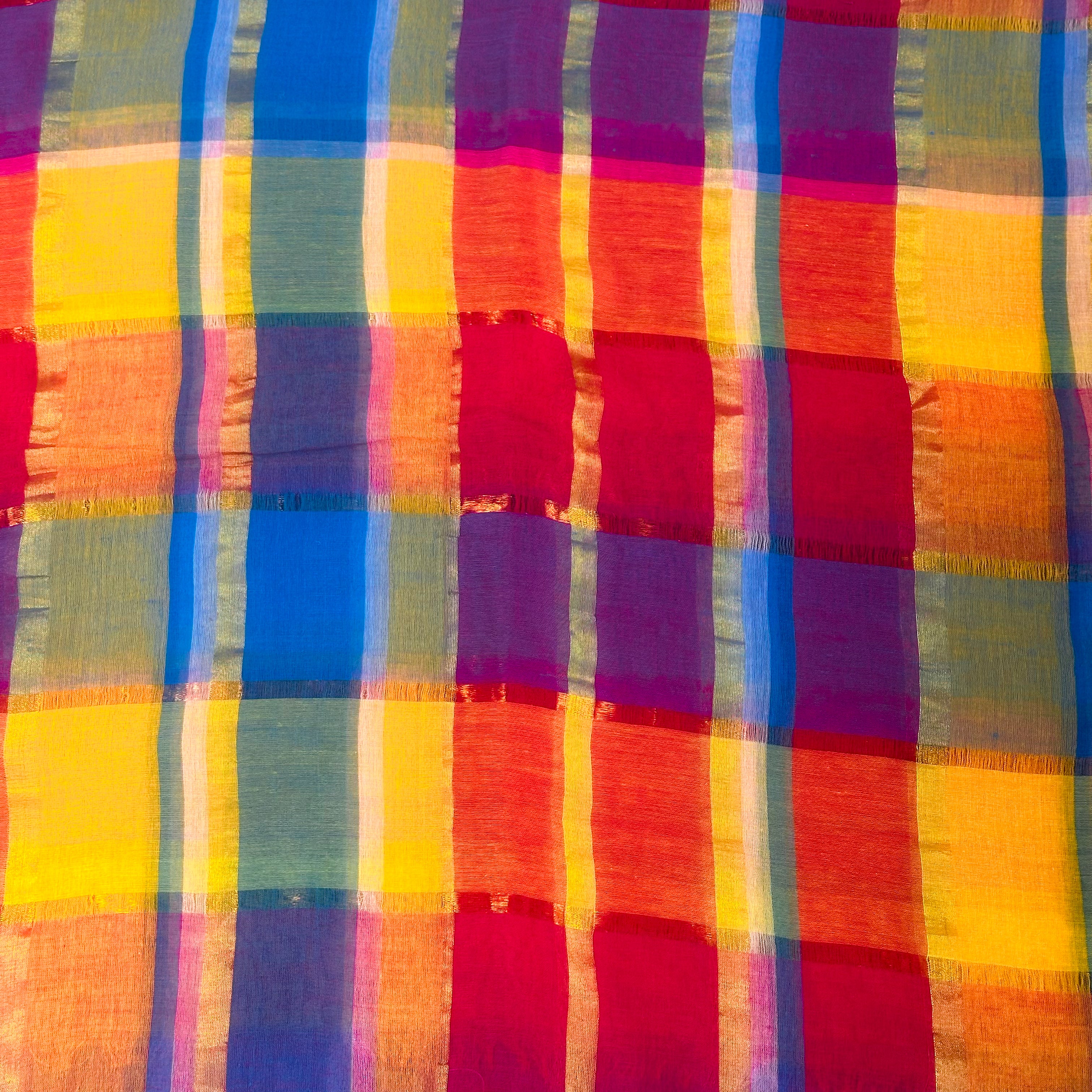 💜Riot of Colours Handwoven Checks Saree with Tassel Pallu🤍