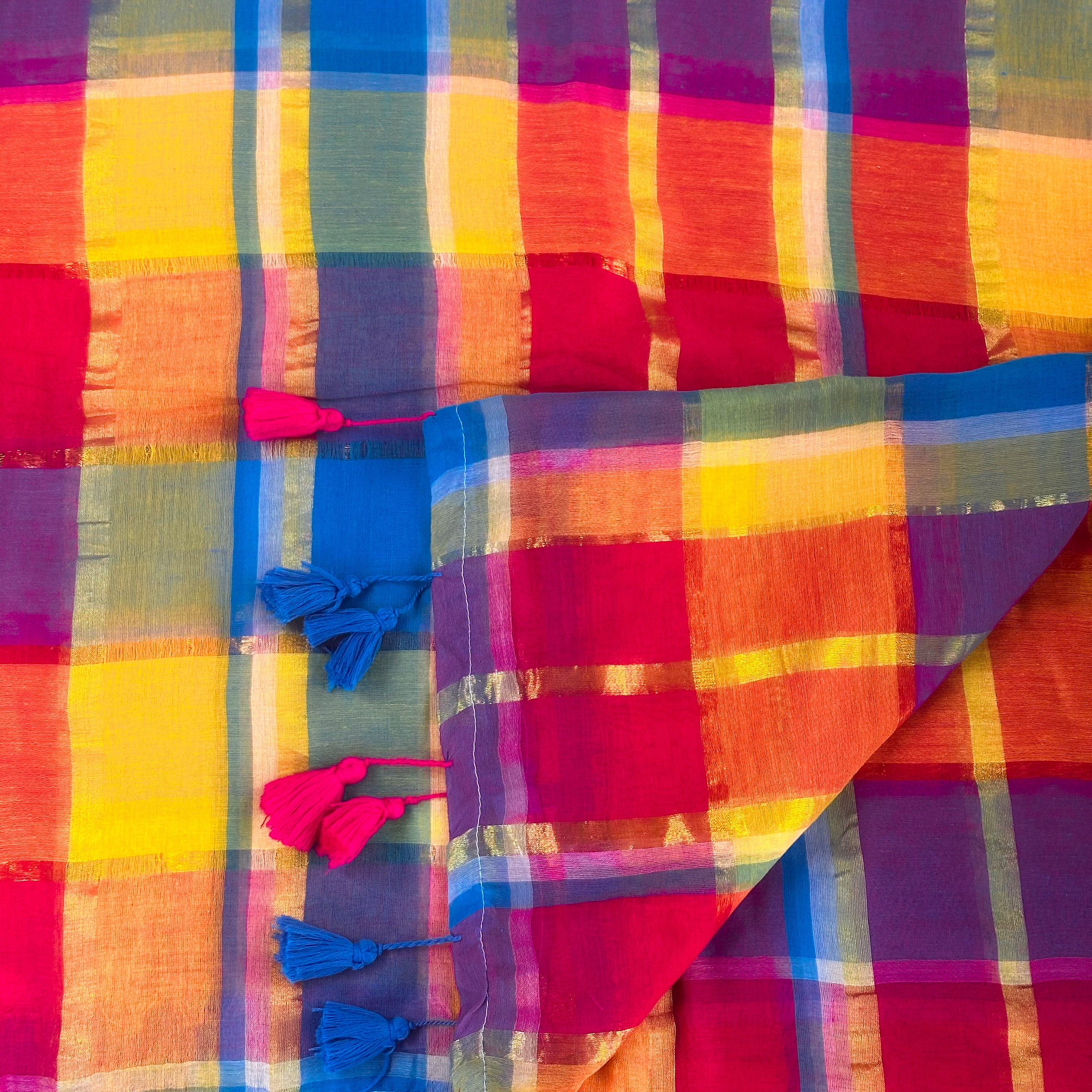 💜Riot of Colours Handwoven Checks Saree with Tassel Pallu🤍