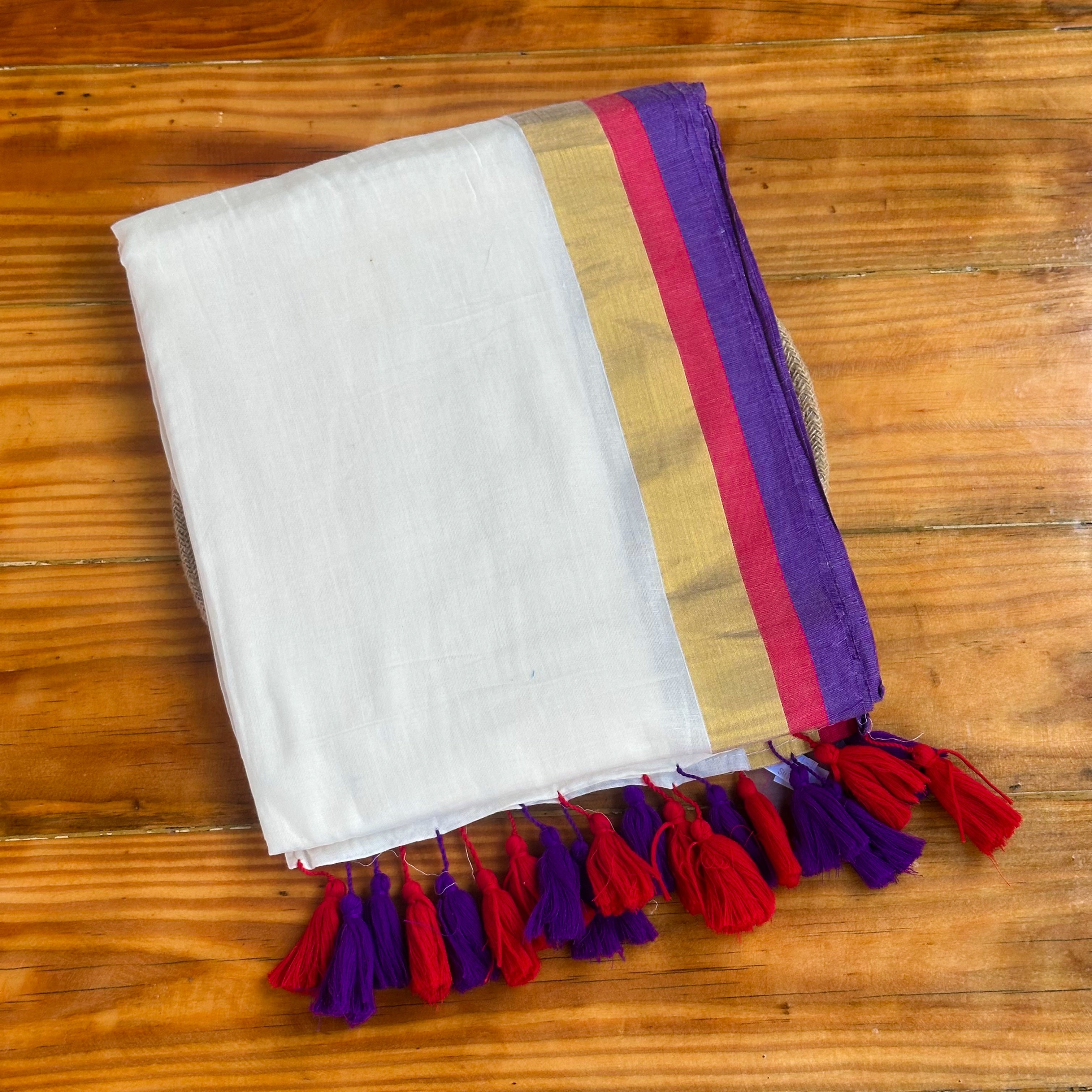 🩷White Mul Cotton Saree with Zari Stripe Border & Tassel Pallu💙