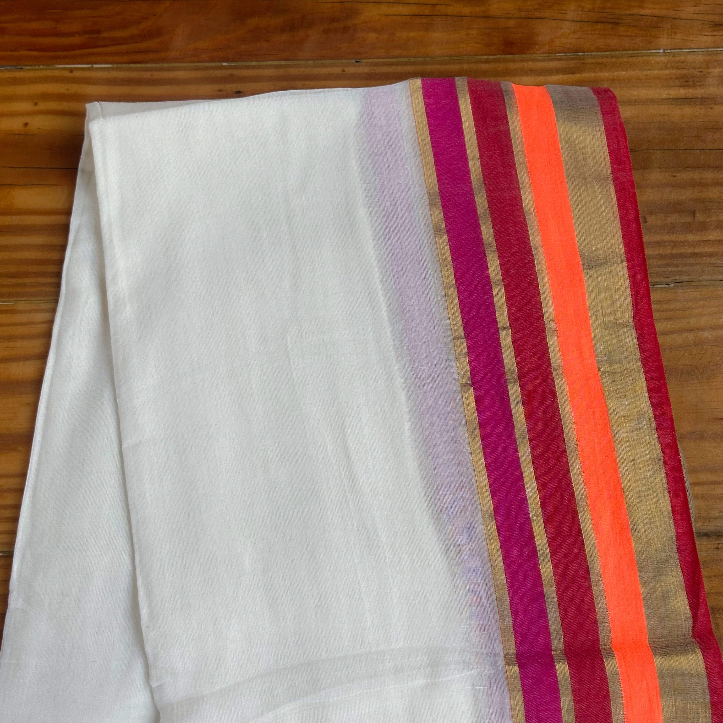 Ivory Linen Saree with Striped Border & Tassel Pallu❤️