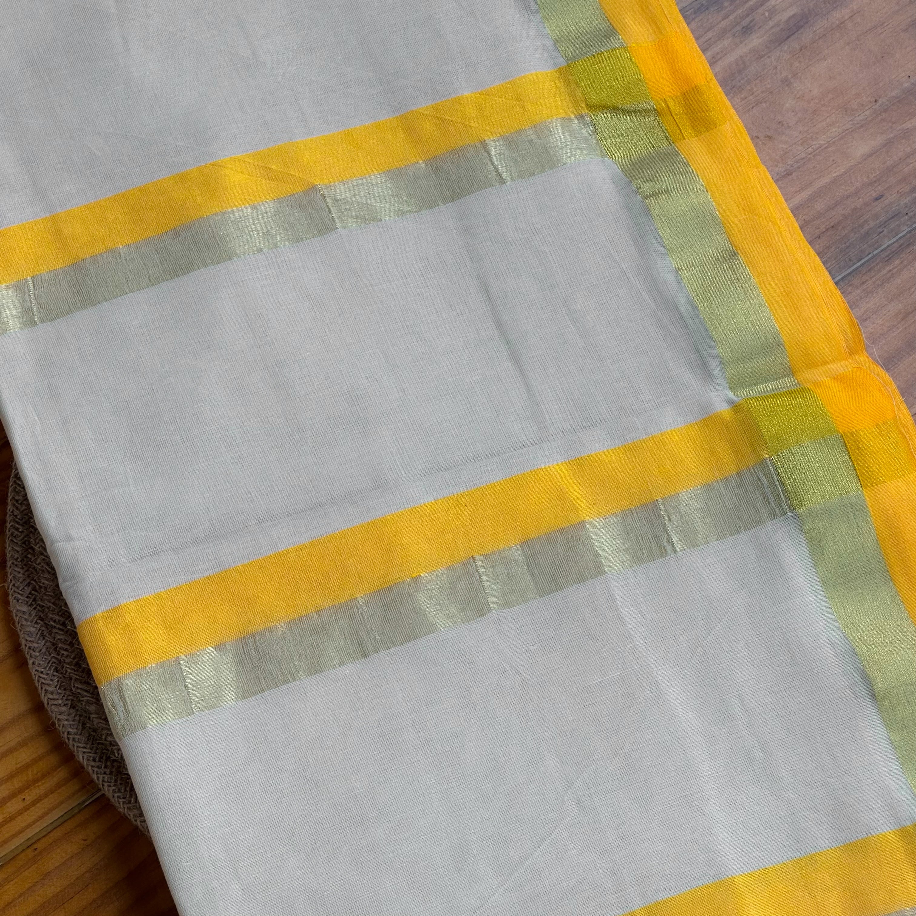 💛Pearl White & Sunshine Yellow Handwoven Saree with Dual-Tone Tassels💛