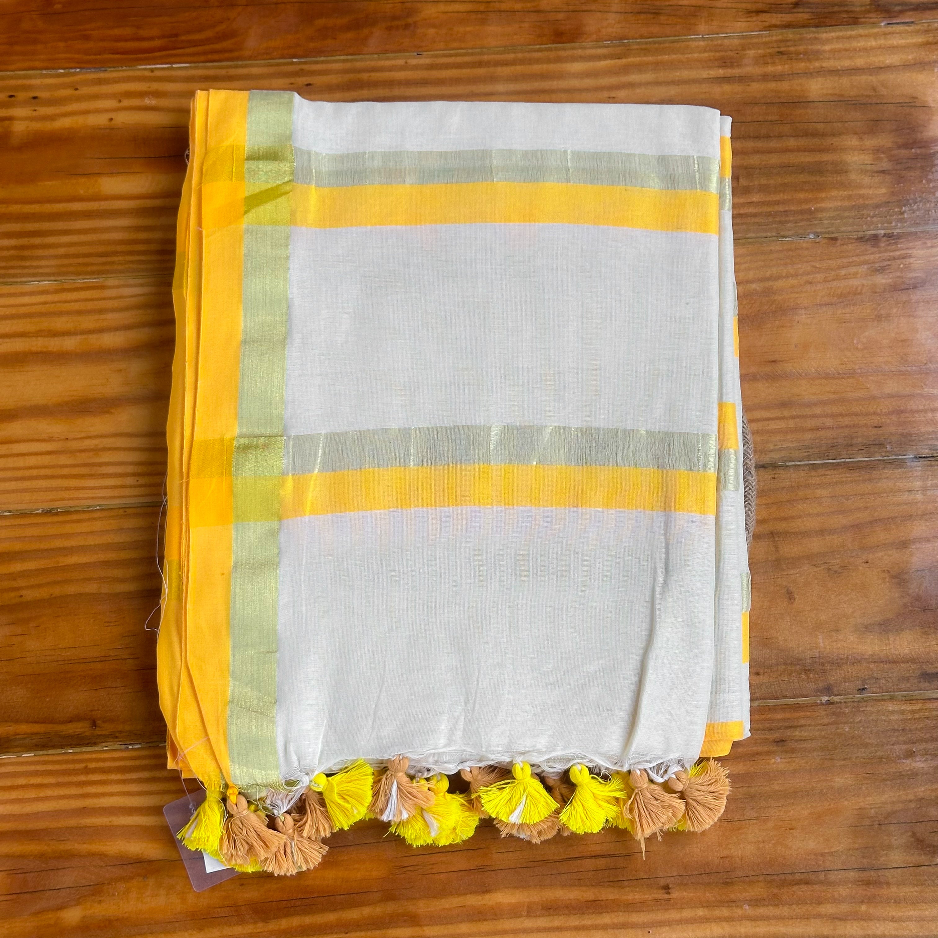 💛Pearl White & Sunshine Yellow Handwoven Saree with Dual-Tone Tassels💛