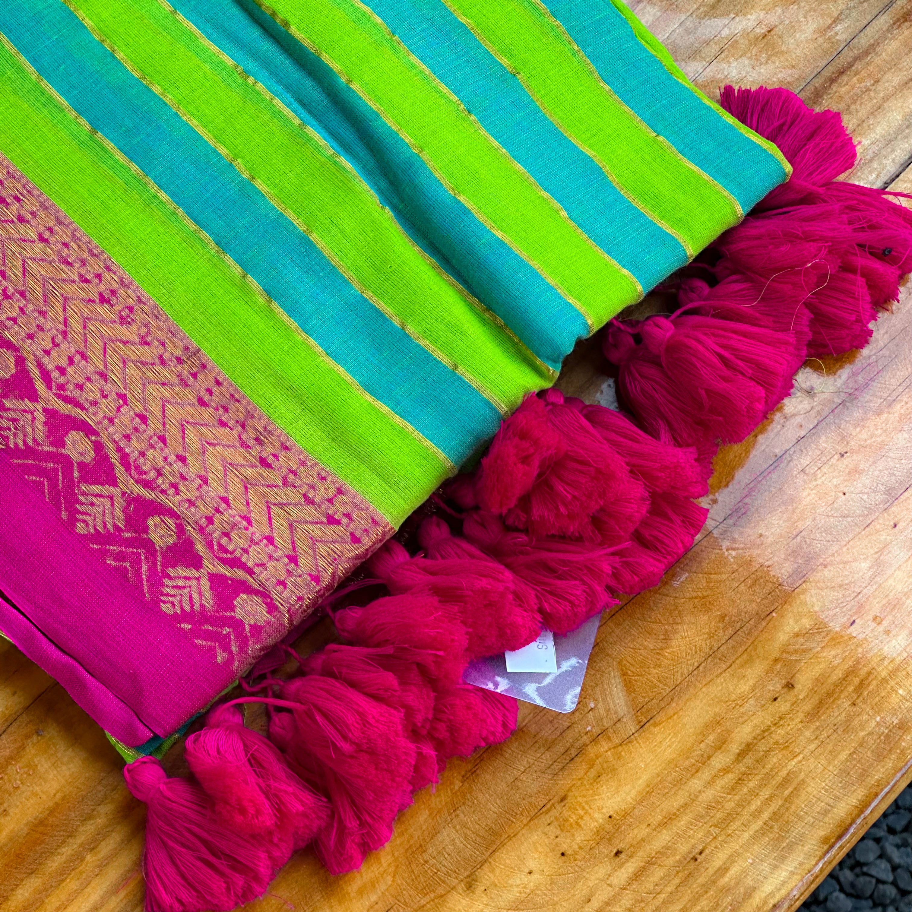 🩷Aqua & Neon Green Mul Cotton Saree with Magenta Zari Border & Tassel Pallu💚