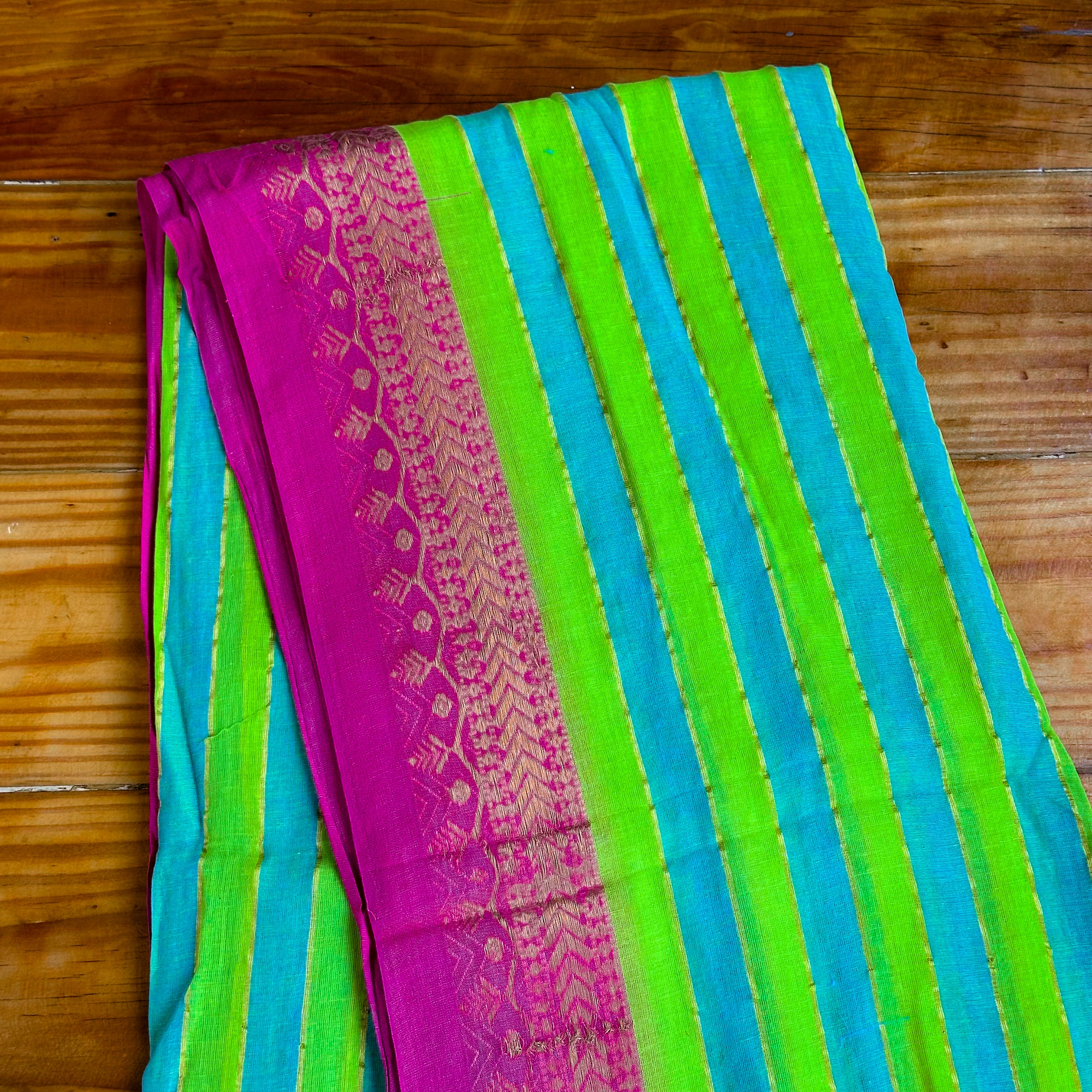 🩷Aqua & Neon Green Mul Cotton Saree with Magenta Zari Border & Tassel Pallu💚
